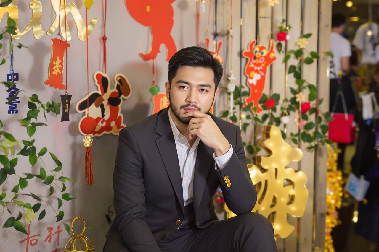 某流量小生被曝私下性格与荧幕判若两人，前助理发文揭秘